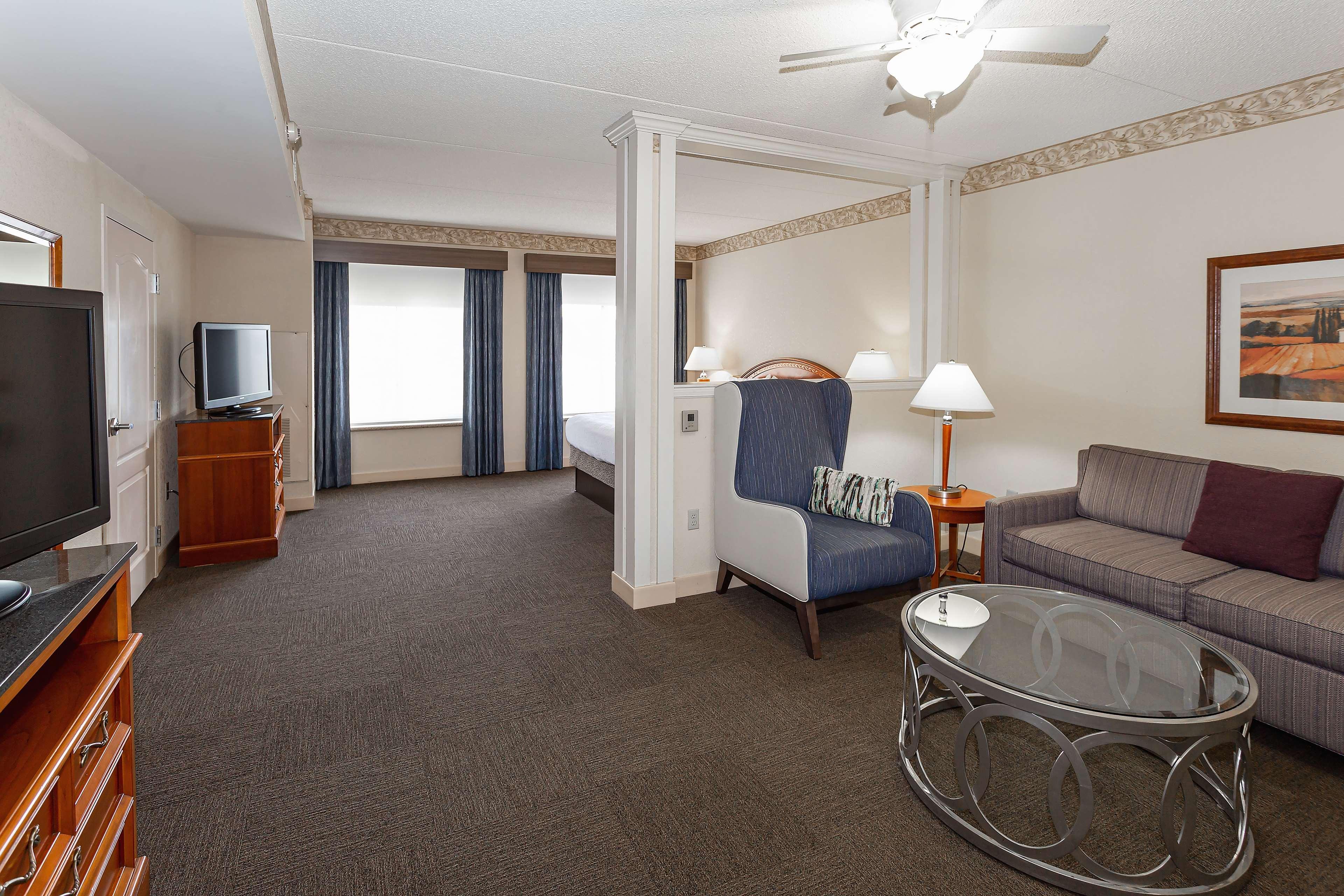 Hilton Garden Inn Вустер Екстер'єр фото