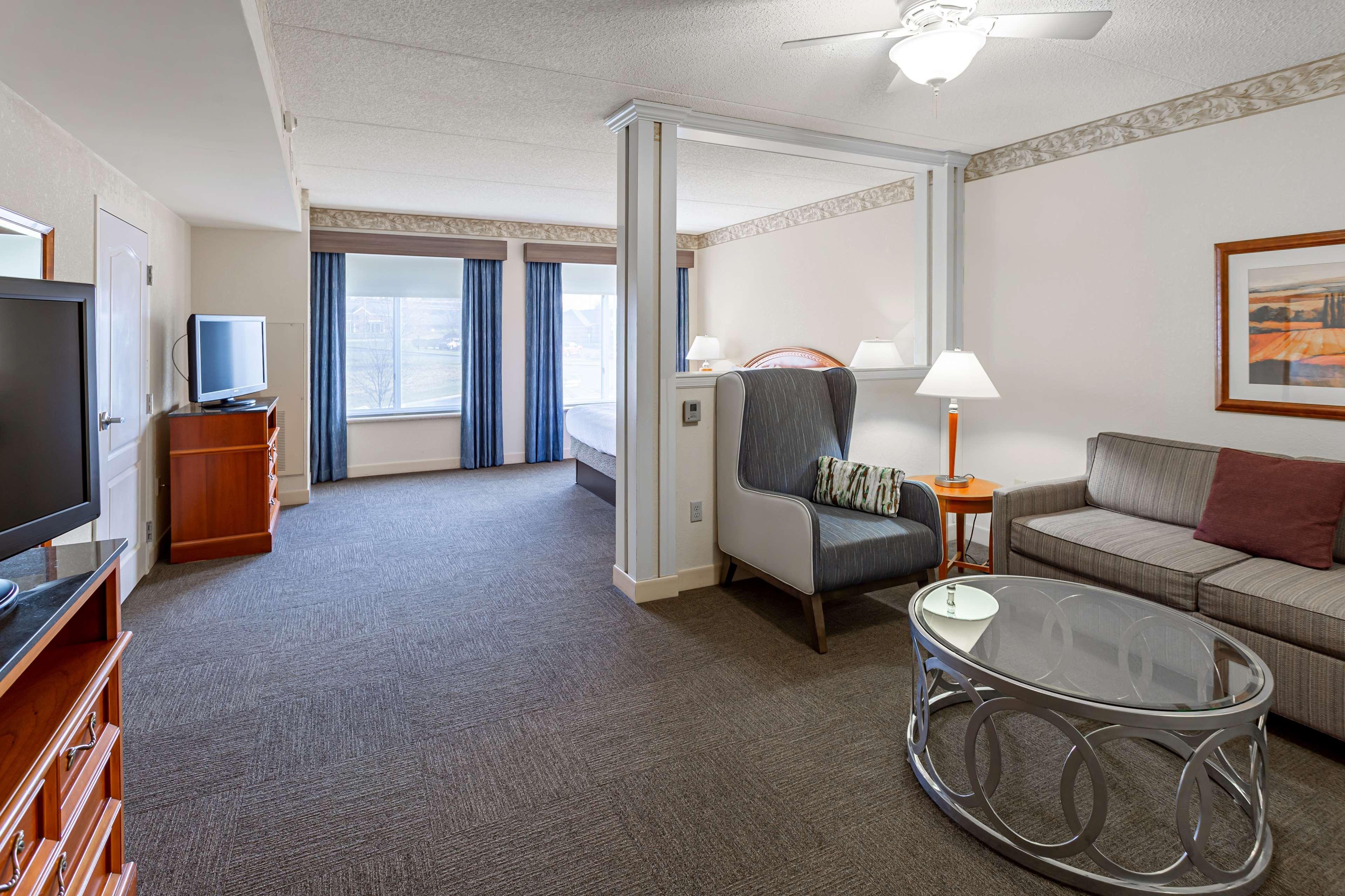 Hilton Garden Inn Вустер Екстер'єр фото