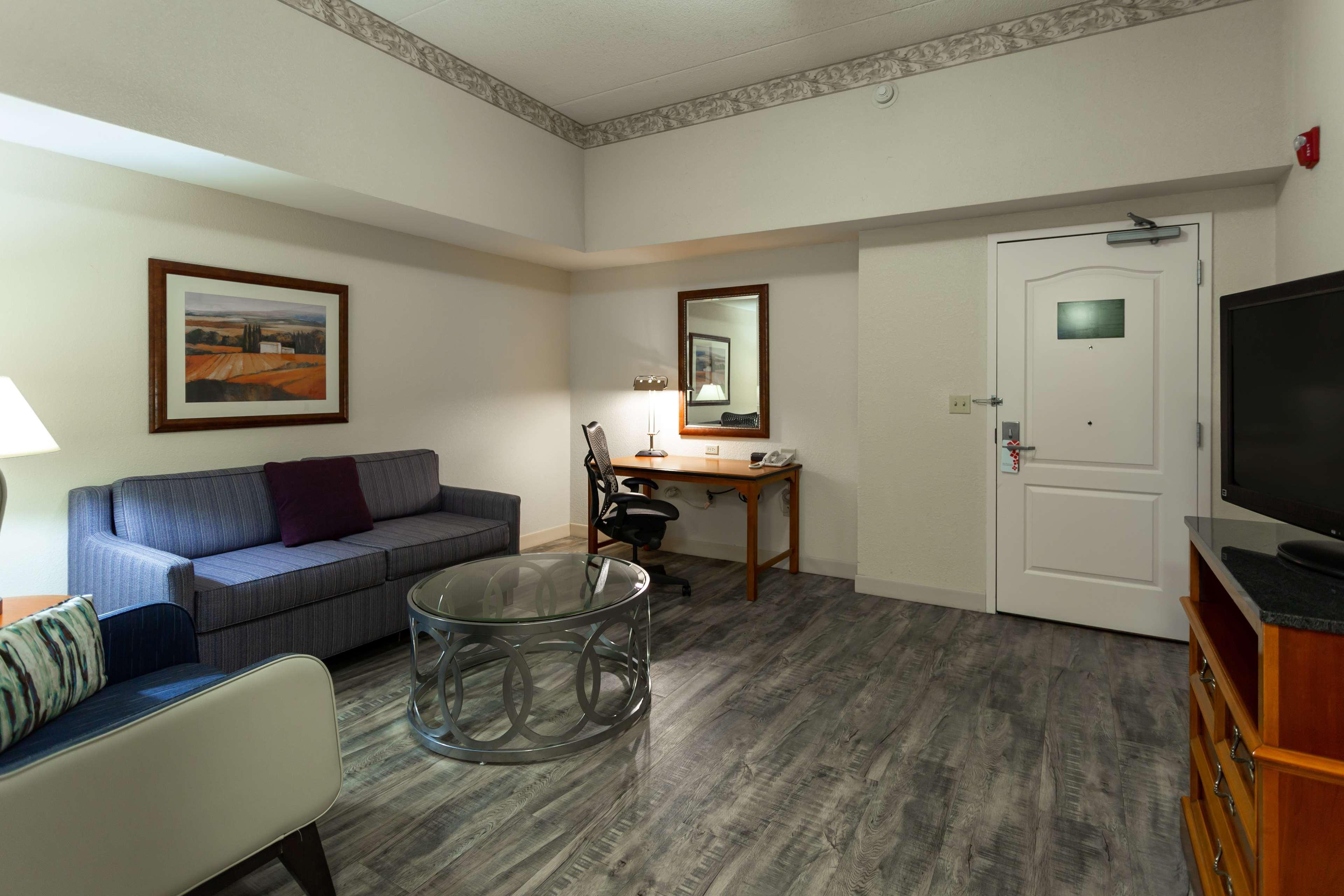 Hilton Garden Inn Вустер Екстер'єр фото