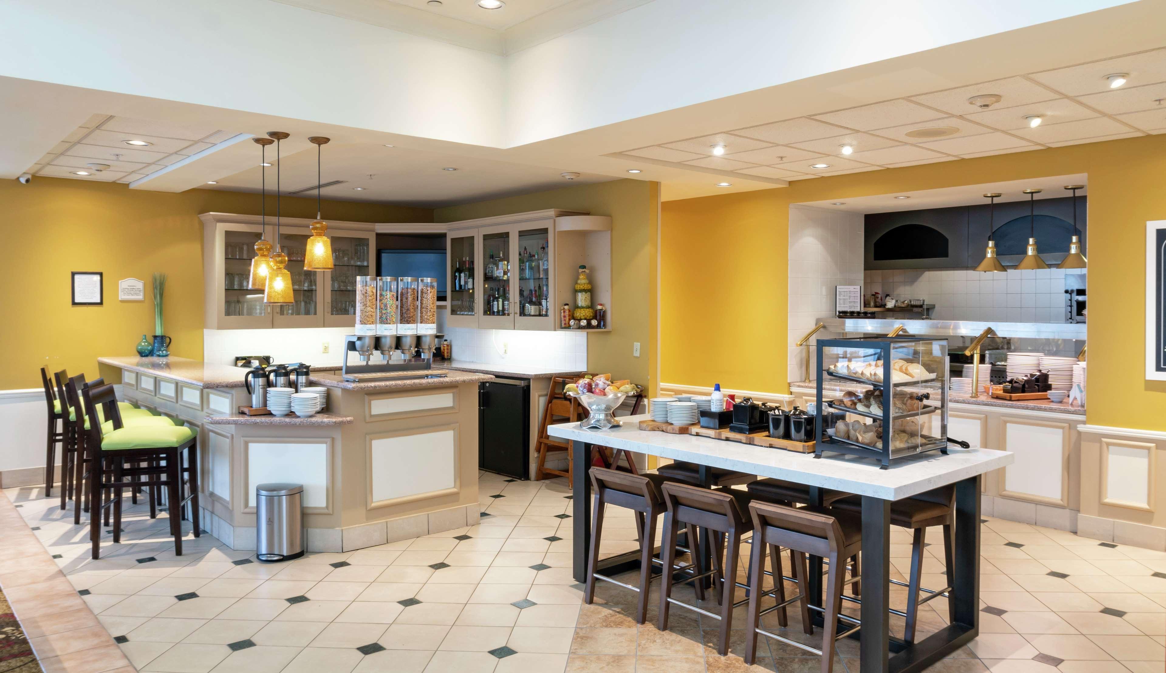 Hilton Garden Inn Вустер Екстер'єр фото