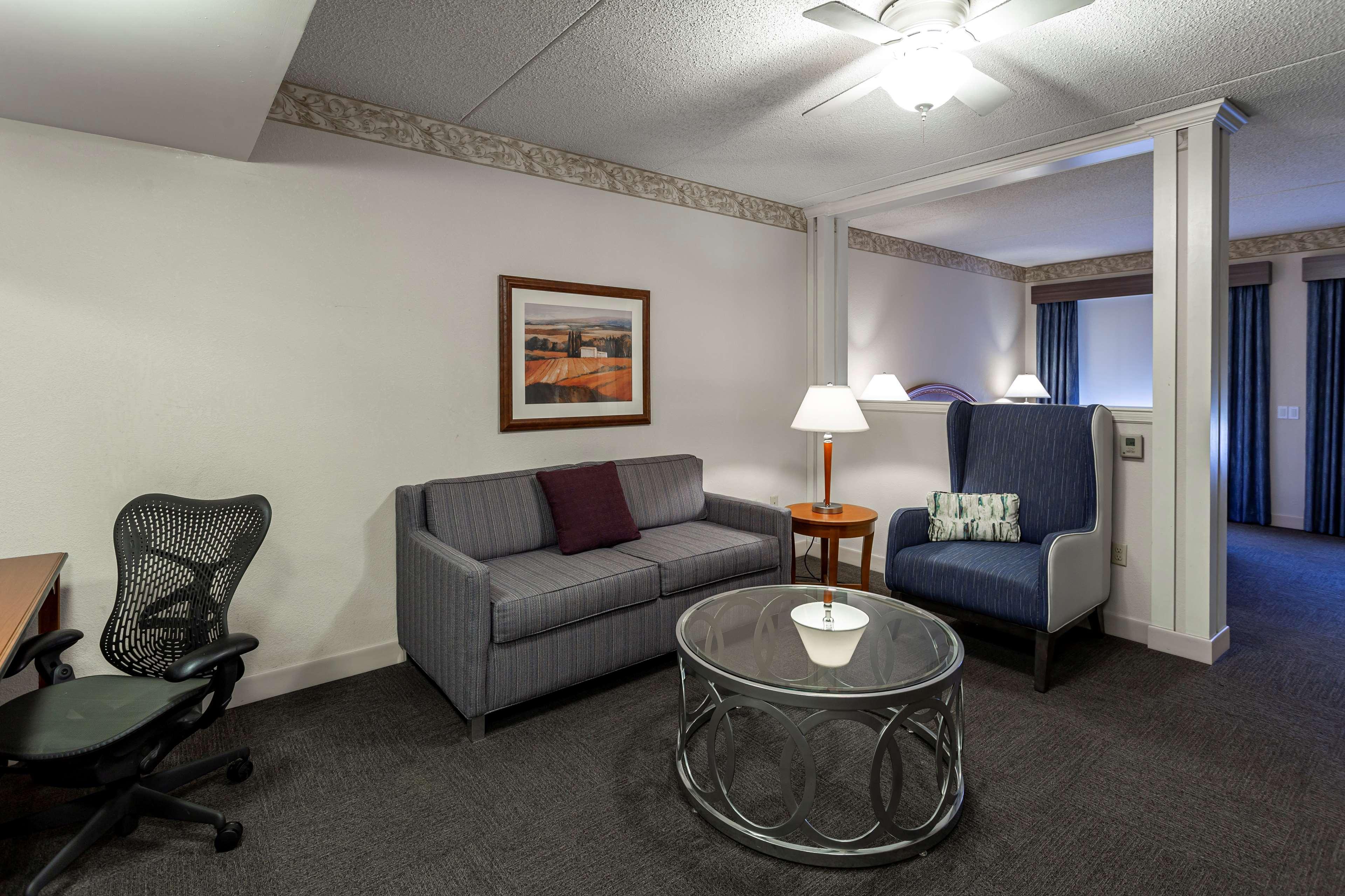 Hilton Garden Inn Вустер Екстер'єр фото
